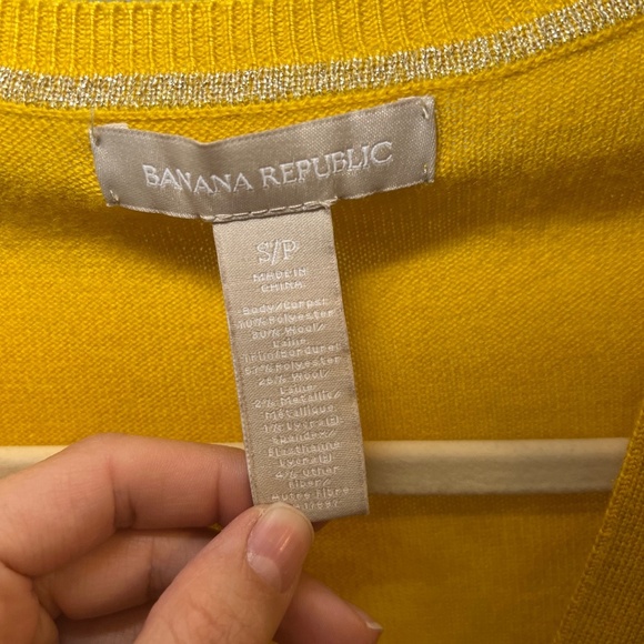 Mustard Yellow Banana Republic Cardigan Size S - Picture 6 of 7